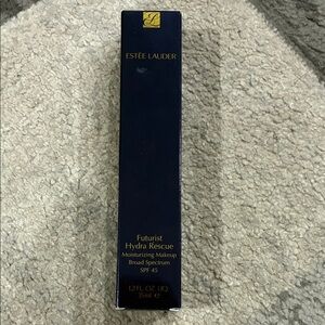 Estee Lauder Futurist Hydra Rescue Moisturizing Makeup SPF 45 - 5W1
